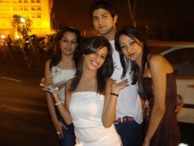 Sandeep With Cheshtha and Nalini both girls are contestants of MTV 