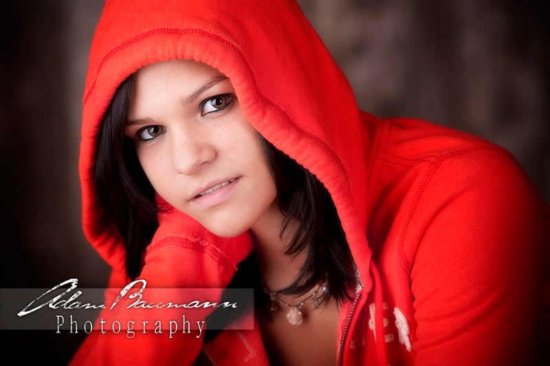 IMAGE: http://i265.photobucket.com/albums/ii214/abaum565/Seniors%202011/_MG_4865.jpg