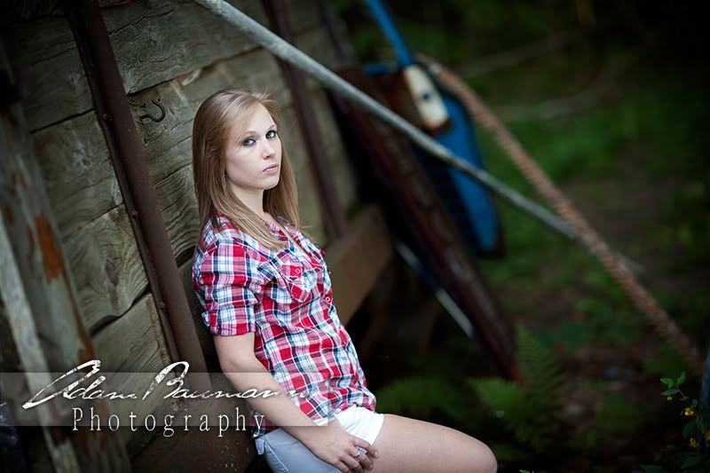 IMAGE: http://i265.photobucket.com/albums/ii214/abaum565/Seniors%202011/_MG_6267copy.jpg