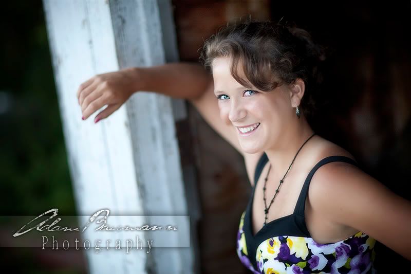 IMAGE: http://i265.photobucket.com/albums/ii214/abaum565/Seniors%202011/_MG_6458copy.jpg