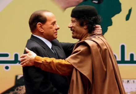 Berlusconi_Kadafi_sobie_3176686.jpg
