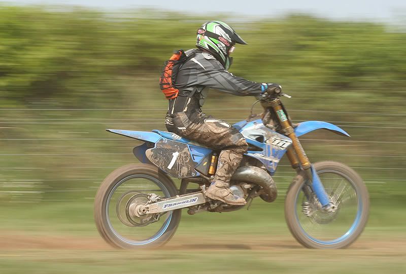 IMAGE: http://i265.photobucket.com/albums/ii218/lajuriel/Speed002.jpg