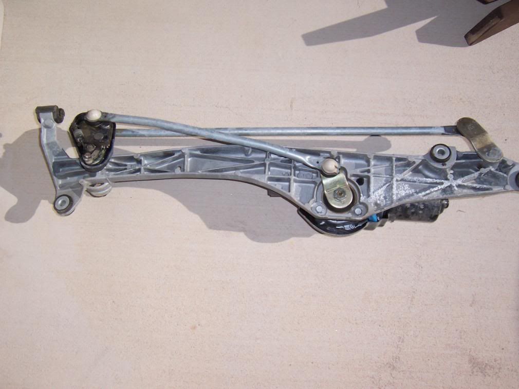 2000 Nissan frontier wiper assembly #10