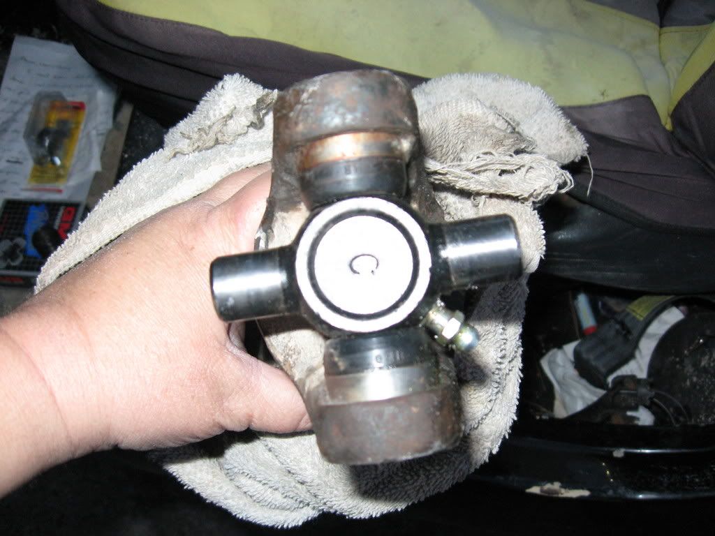 Drive shaft fell out today, what went wrong with new u joint? Jeep Enthusiast Forums