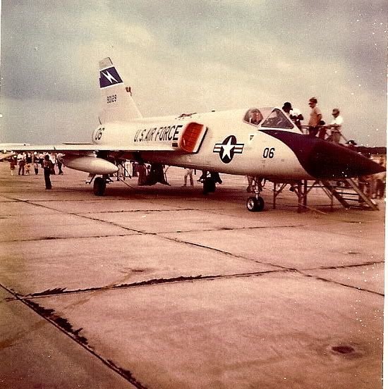 F-10675.jpg
