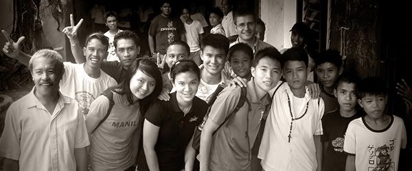 Melody, together with the children in Philippines.