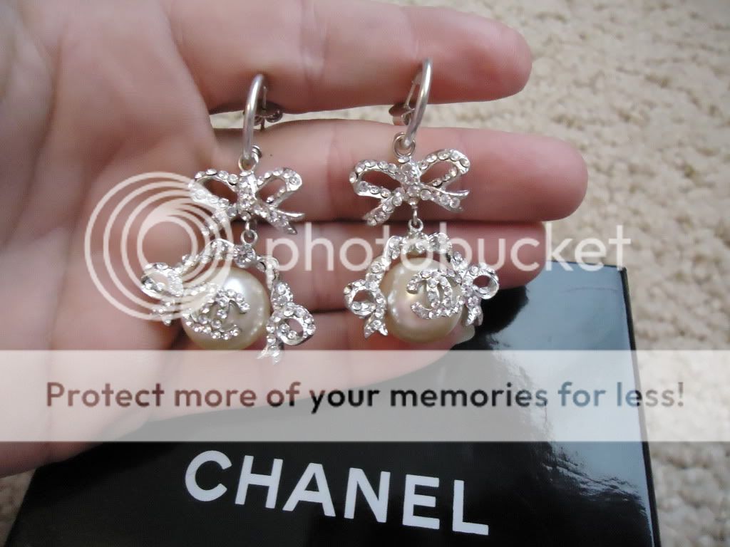 AUTHENTIC* chanel VINTAGE BOWTIE DANGLE PEARL CRYSTAL CC EARRINGS 