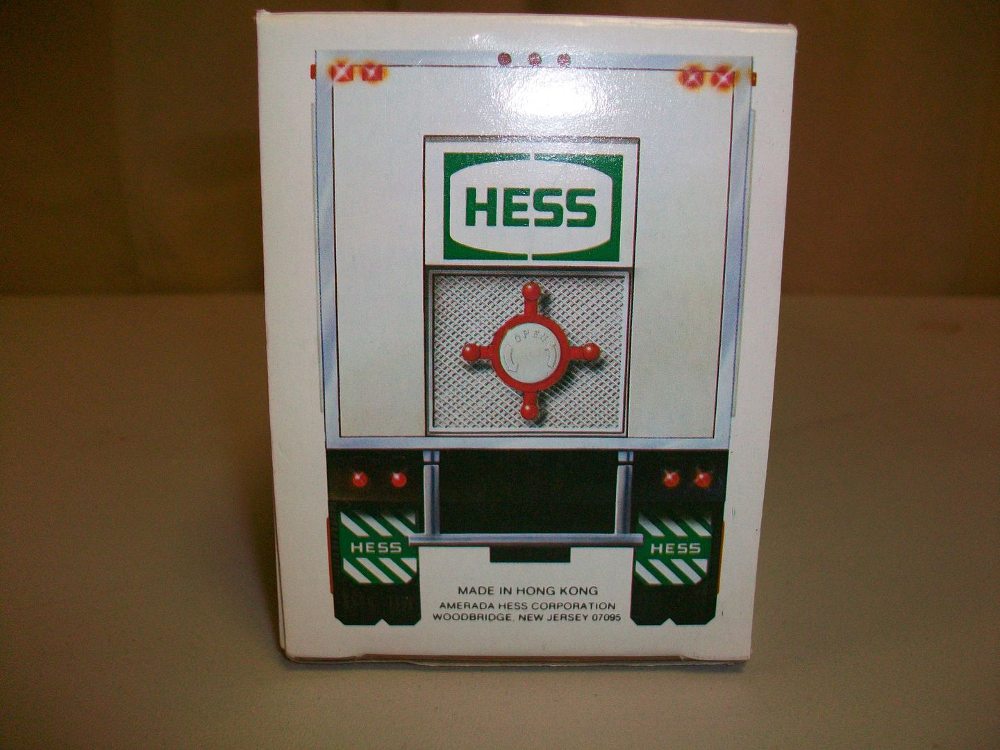 1987 Hess Barrel Truck Rare Gold Grill * Made in Hong Kong * Mint In 